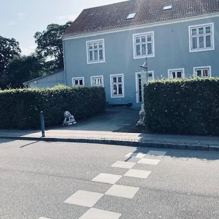 Svingelsvej Selskabslokaler * Nakskov